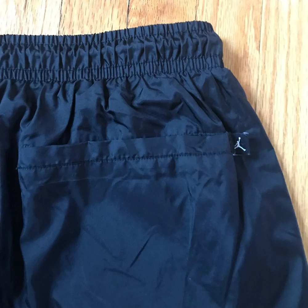 Jordan Black White Woven Shorts XXL